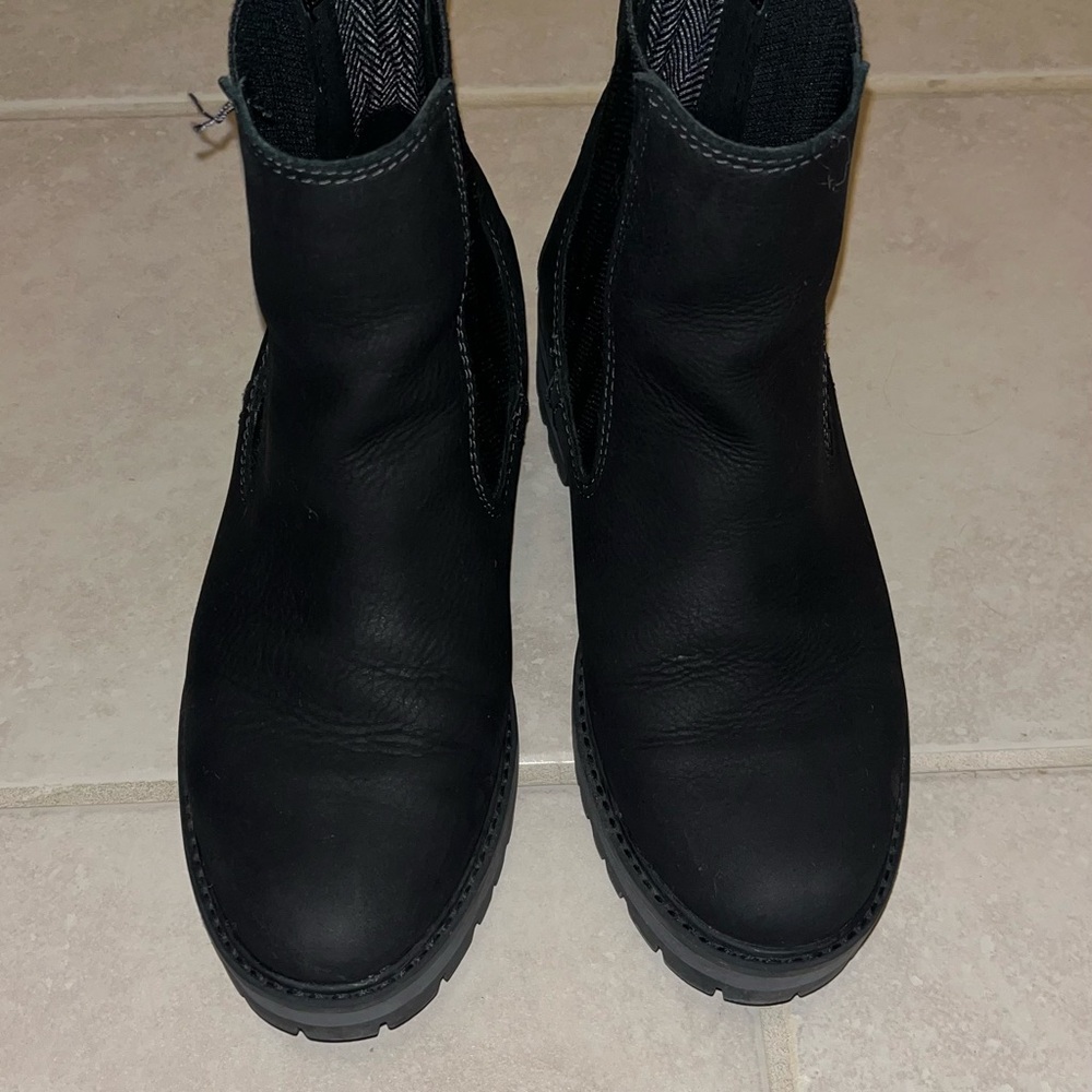 Black Women's Timberland Courmayeur Chelsea Boots - Slip-On - size 7.5